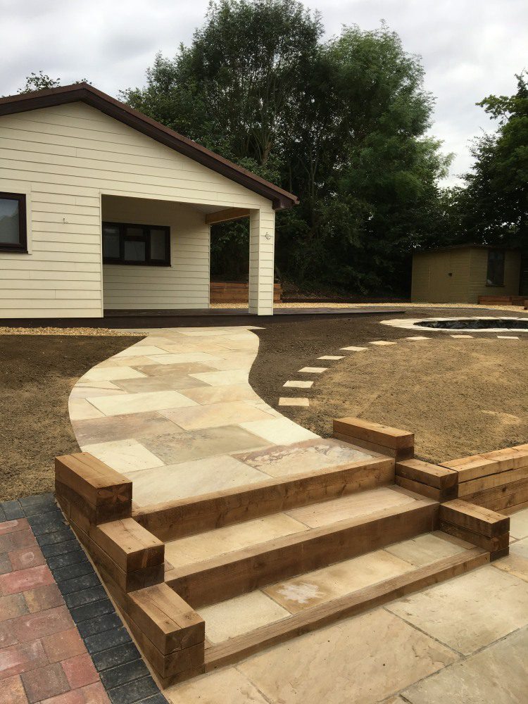 BR028 garden driveway landscaping