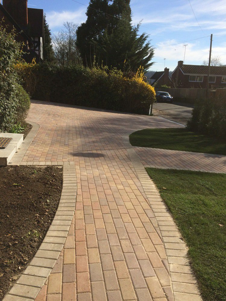 CS004 driveway paving wall landscaping