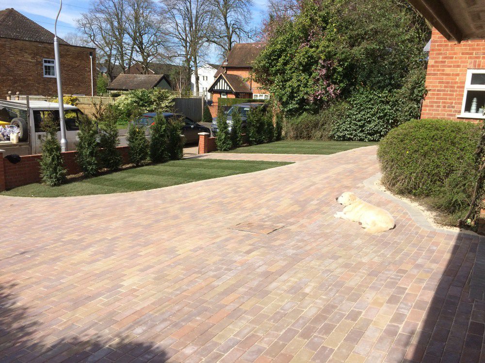 CS010 driveway paving wall landscaping
