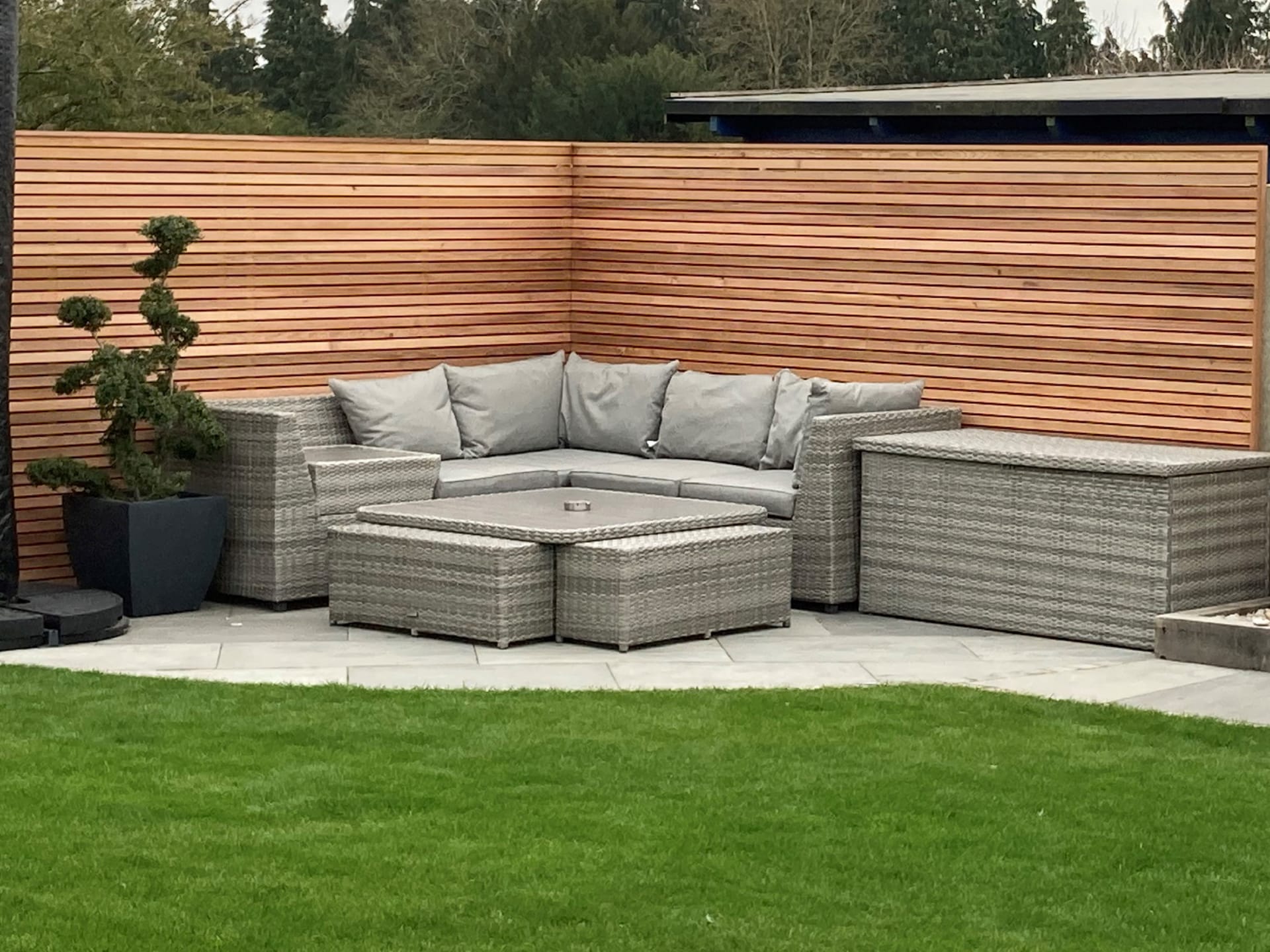 FW 005 bespoke garden room landscaping