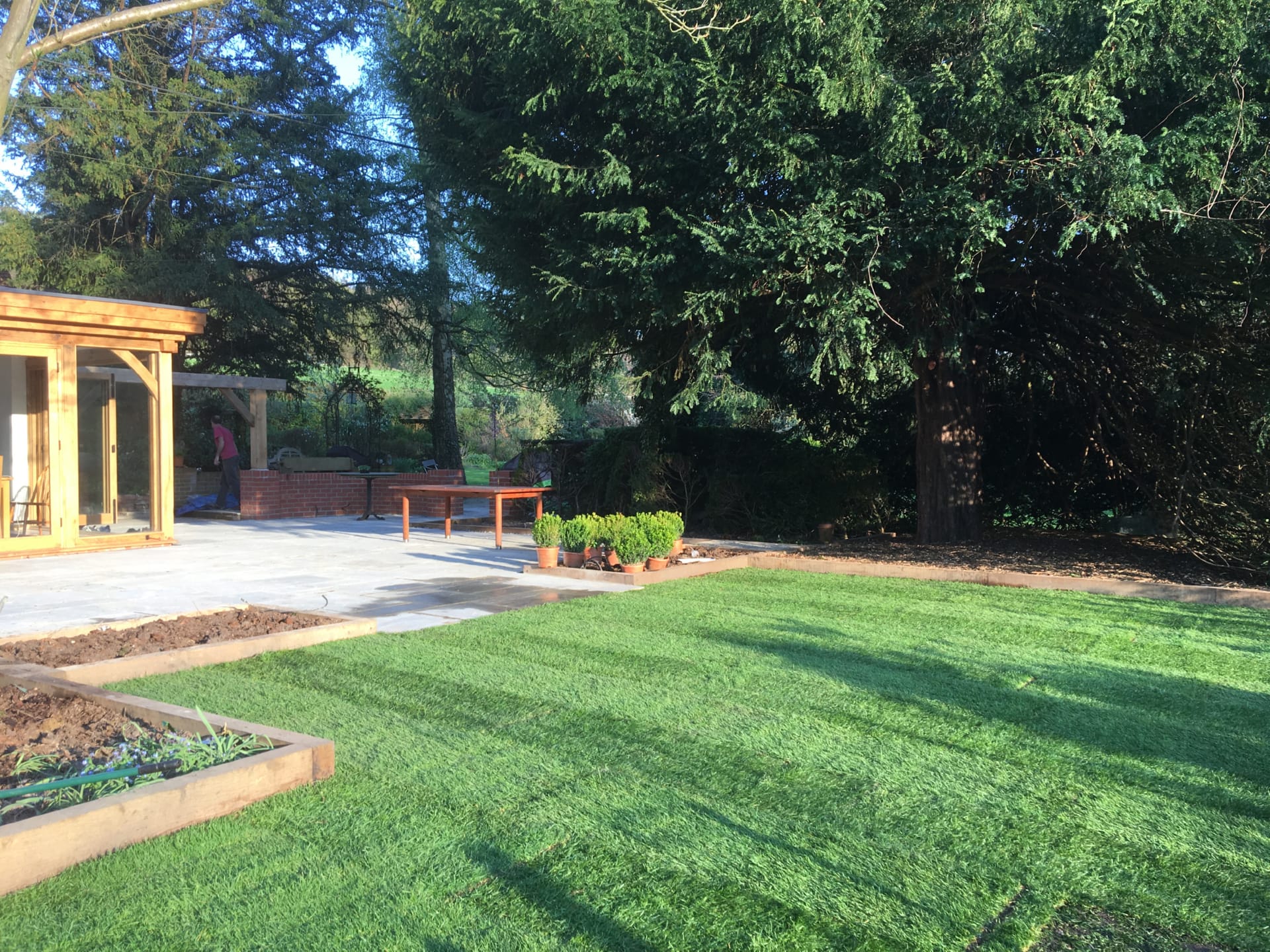 SL 002 paving wall and garden landscaping