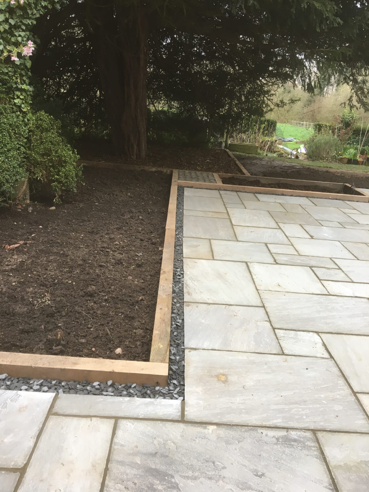 SL 011 paving wall and garden landscaping