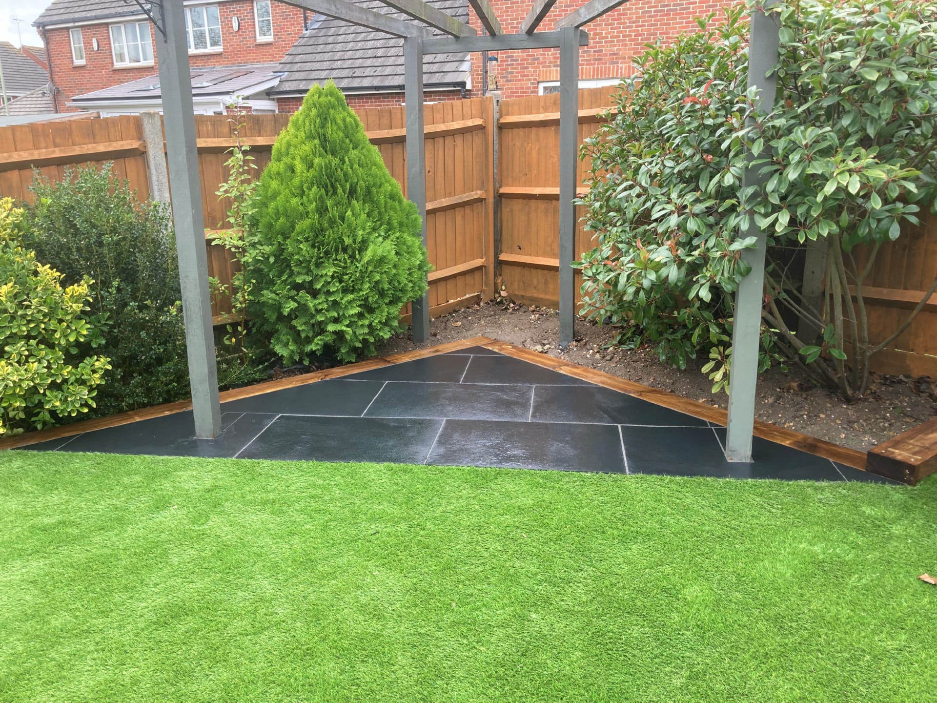 Shin 008 garden landscaping and fencing
